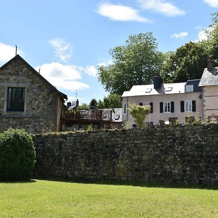 Gites In Le Neufbourg -Mortain Exteriér fotografie